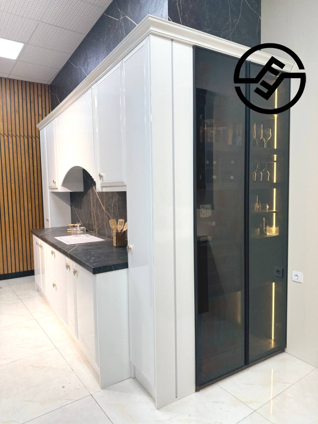 کابینت پولیشی